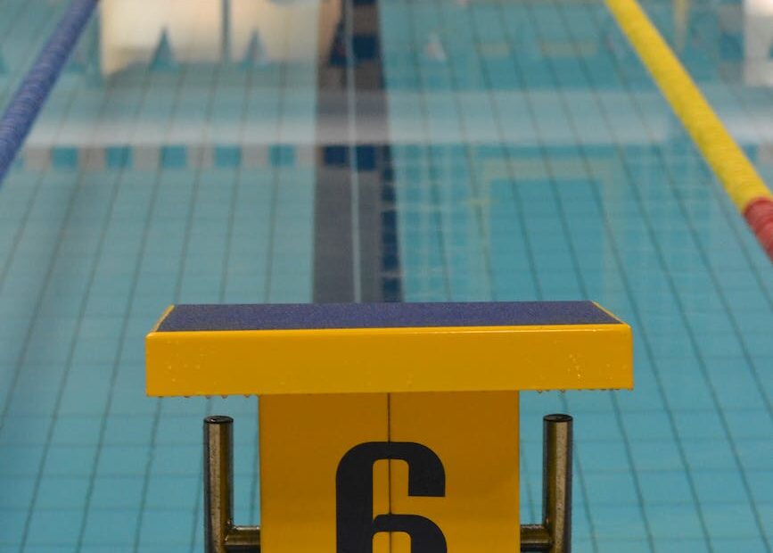 Strong to the Finish: Techniques for Powerful Swimming Finishes | Swim ...